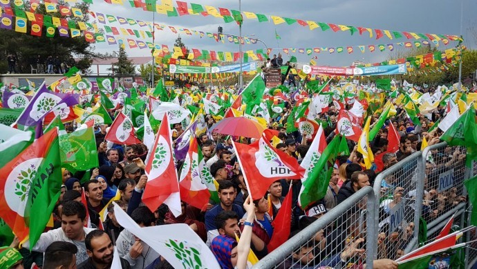 HDP üçüncü yol siyasetiyle alanda: Mitingler ve halk buluşmaları yapılacak